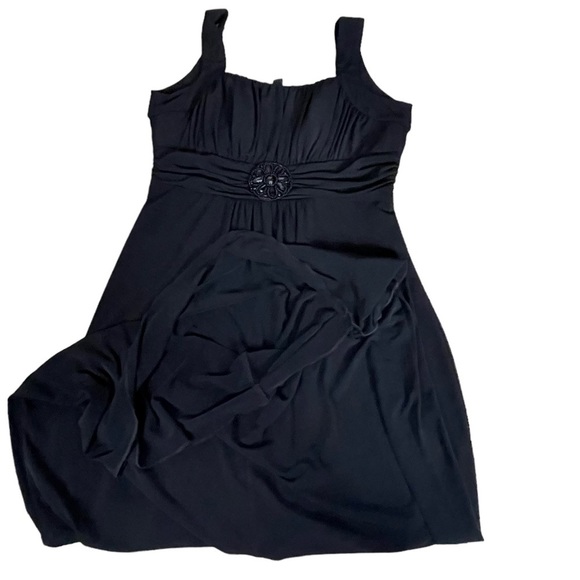 Enfocus Black sleeveless dress women’s size 4 petites - Picture 11 of 14